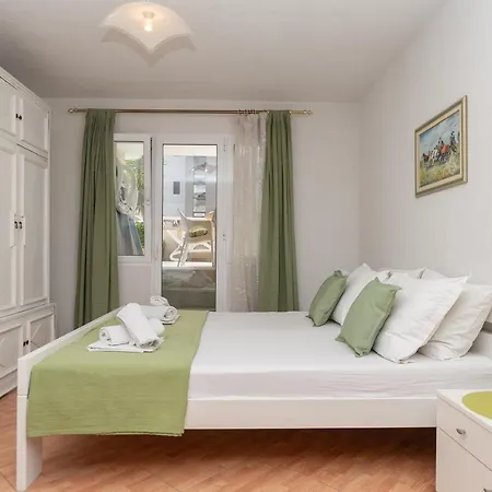 Urlic Apartamento *